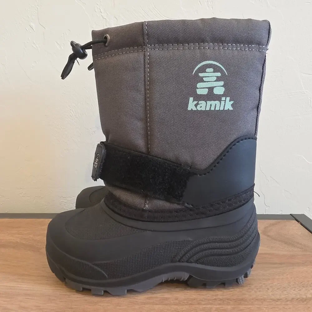 Kamik new without